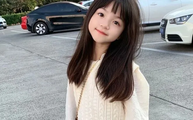 Ông nội đặt tên cho cháu gái có chữ Nhục, nhân viên tư pháp cố tình đổi thành cái tên rất thanh cao