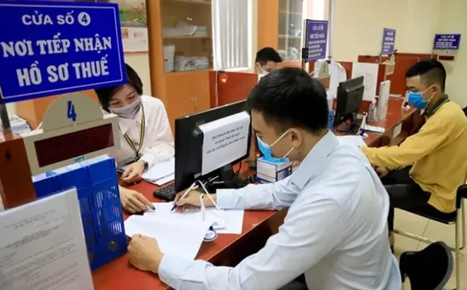 Tạm hoãn xuất nhập cảnh vì nợ thuế: “Cần có các quy định linh động hơn”