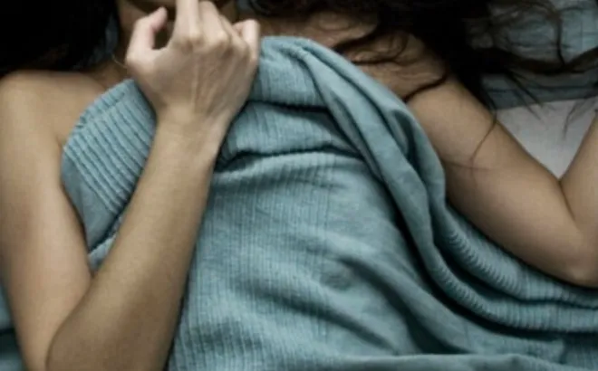 Phát hiện con gái ở nhà nghỉ, người bố “chết điếng” khi biết sự thật