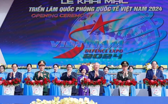 Thủ tướng: Triển lãm Quốc phòng quốc tế Việt Nam có ý nghĩa đặc biệt