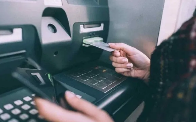 Từ 1/9/2025: Hàng triệu người sẽ bị ngừng giao dịch, có tiền cũng không rút được nếu không làm việc này