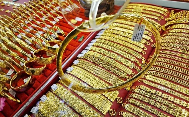 Giá vàng ngày 8/8/2025: Rung lắc dữ dội, vàng miếng cao nhất từ trước đến nay, đắt hơn thế giới 16 triệu