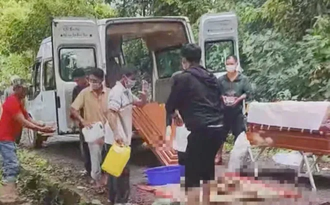 Bí ẩn xe máy cháy trơ khung bên cạnh thi thể trong nghĩa trang