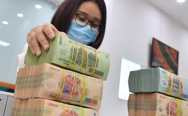 Cán bộ công chức được hưởng 700.000 đồng trong trường hợp nào khi được hỗ trợ điều kiện đi lại theo Nghị quyết 02?