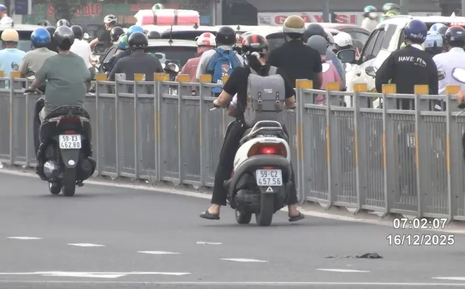 Mức phạt người điều khiển xe ô tô và xe máy đi ngược chiều hiện nay là bao nhiêu?