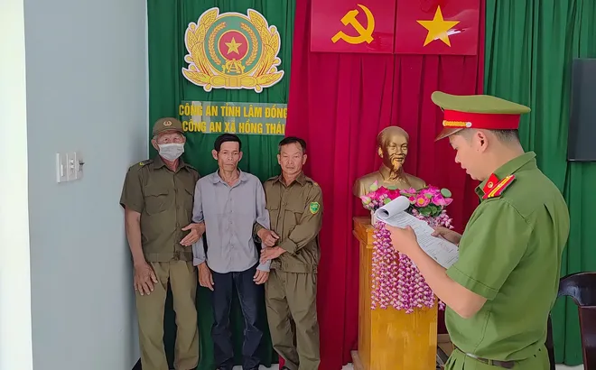 Bắt Hắc Minh Hải