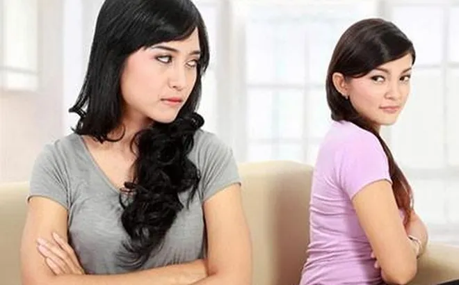 Ngày giỗ bên nội, chị chồng nói một câu trước mặt họ hàng khiến tôi dọn đồ ra khỏi nhà ngay trong đêm