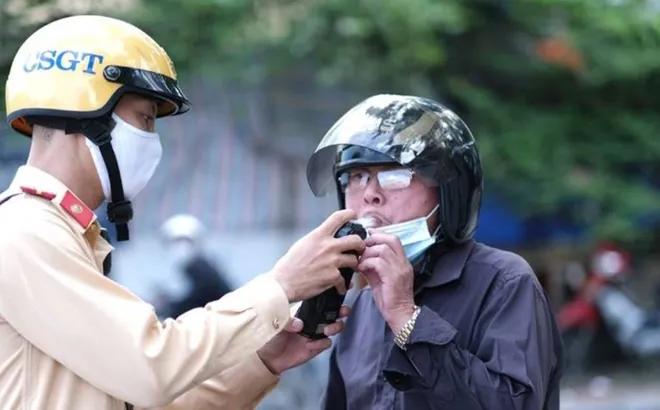 Mức phạt mới nhất về lỗi vi phạm nồng độ cồn là bao nhiêu?