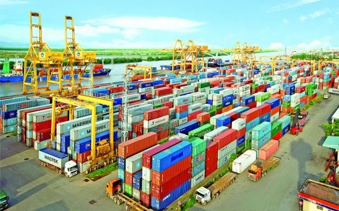 Ưu tiên hình thành hệ thống giao thông kết nối giữa các lĩnh vực giúp giảm chi phí logistics