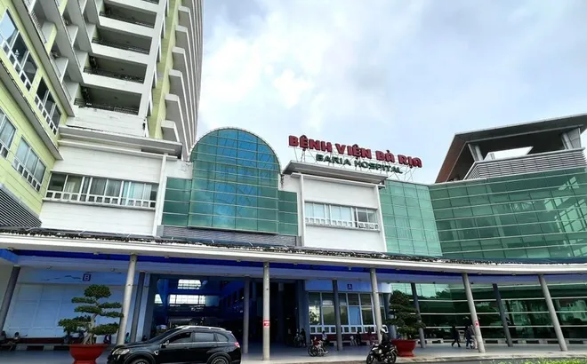 Lý do thu hồi quyết định cấm đấu thầu đối với công ty Thành Ân là gì?