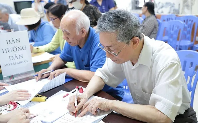 Nghị định 157/2025/NĐ-CP: Quy định mới về lương hưu, lộ trình nghỉ hưu, trợ cấp... đối với quân nhân, Công an, dân quân thường trực