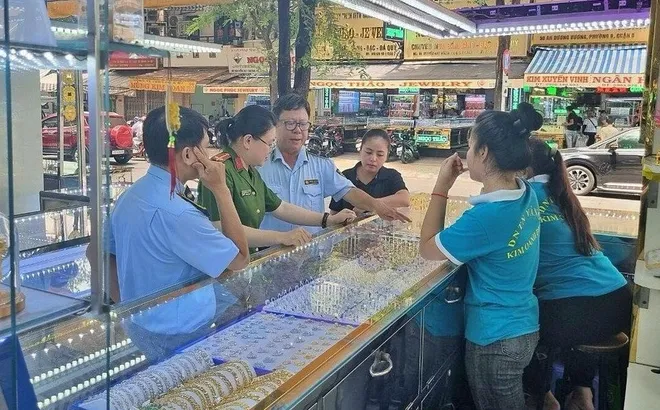 Hiện tượng tiệm vàng đóng cửa, tăng cường quản lý minh bạch kinh doanh