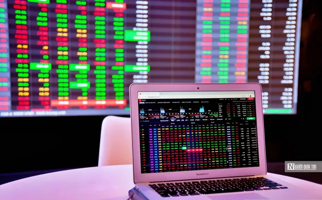 Lăng kính chứng khoán 25/9: Kiểm tra lại vùng tranh chấp 1.280 – 1.290 điểm