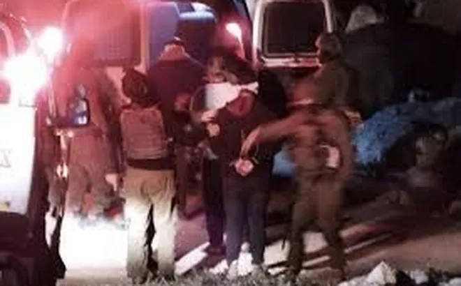 Clip: Hoảng hồn trước cảnh đạo diễn Palestine đoạt giải Oscar bị người định cư Israel đuổi đánh