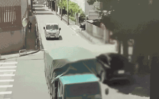 Gấp gáp chở chồng đi cấp cứu, cụ bà gây tai nạn khiến chồng tử vong thương tâm