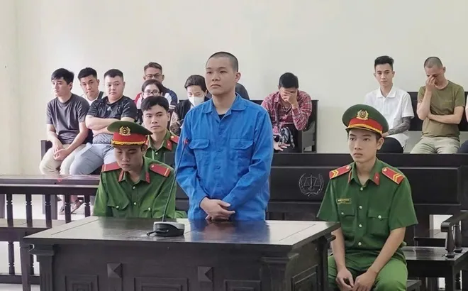 Hoàng Duy Quang nhận bản án 20 năm tù vì tàng trữ gần 2.000 viên thuốc lắc