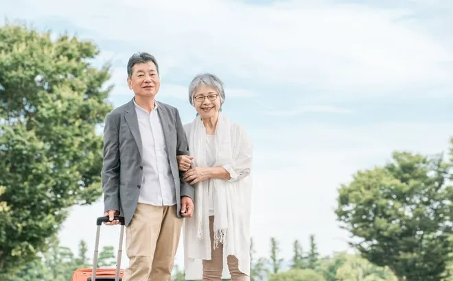 Cả đời nhịn ăn nhịn mặc để tiết kiệm hơn 10 tỷ, đến khi vợ qua đời, người đàn ông mới hiểu ra mình đã sai lầm thế nào