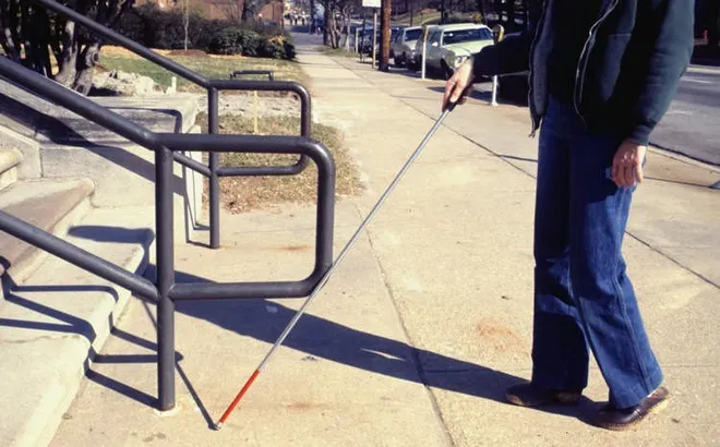 Giả mù hơn nửa thế kỷ để nhận trợ cấp tiền tỷ, cụ ông khiến cả nước sửng sốt