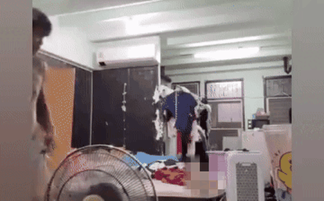 Phẫn nộ: Người đàn ông quay video "tung cước" vào chú mèo rồi khoe lên mạng, bị bắt giữ và sa thải ngay sau đó