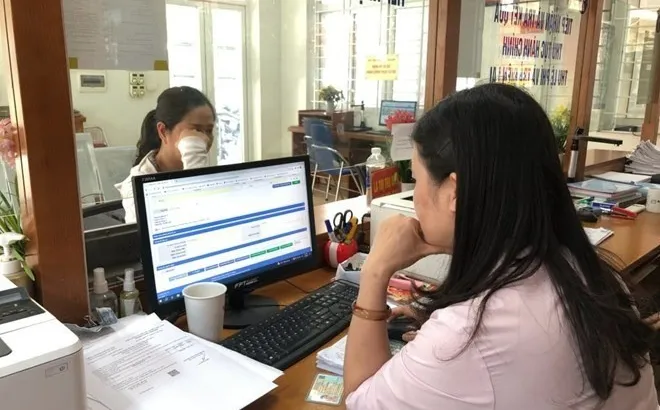 Chú ý: Từ 01/01/2026, truy lĩnh phụ cấp chức vụ lãnh đạo xã, phường, đặc khu theo mức mới tại dự thảo sửa đổi Nghị định 204/2004/NĐ-CP đối với trường hợp nào?