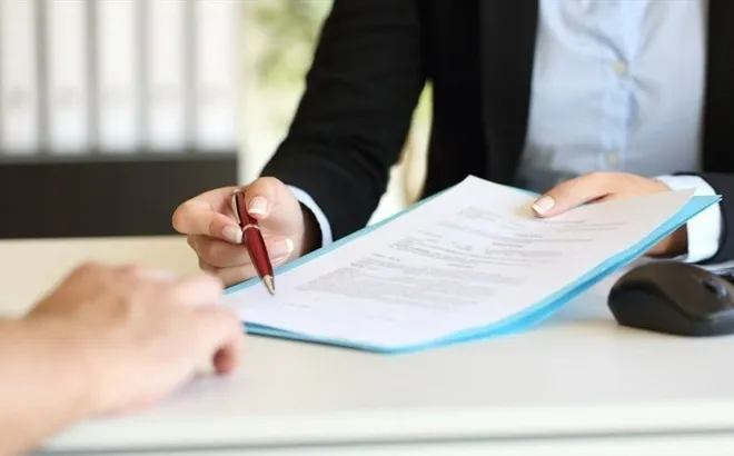 Lưu ý: Sử dụng hợp đồng lao động điện tử thì có phải bỏ hợp đồng lao động bản giấy không?