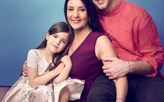 Khi chồng trẻ khao khát có con, người phụ nữ 50 tuổi quyết tâm làm IVF bất chấp mọi lời dị nghị bên ngoài