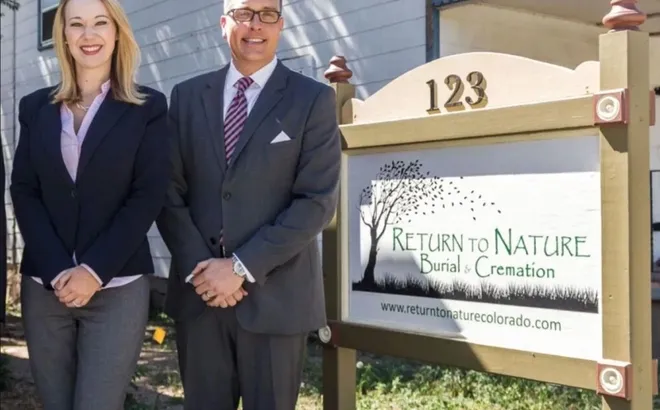 Nhận tiền lo hậu sự cho người đã khuất, cặp vợ chồng lại bỏ mặc gần 190 thi thể phân hủy suốt nhiều năm trong kho ở Mỹ